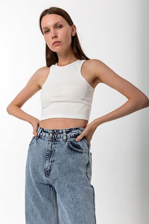 Halter Yaka Crop Top Ekru